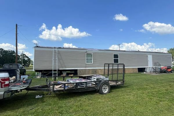 Professional roofing contractor in Carthage, MO